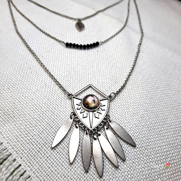 AEO 3 Chain/Pendant Necklace - Picture 1 of 4